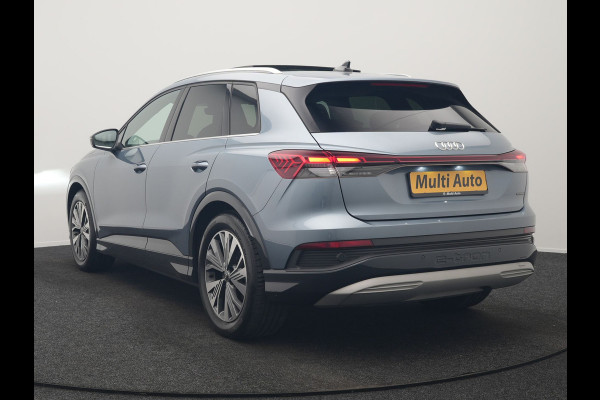 Audi Q4 e-tron 45 Quattro S Line 82 kWh 265pk Dealer O.H. | Trekhaak Af Fabriek | Panodak | Adaptive Cruise | Camera | Sportstoelen Memory & Verwarmd | Sfeerverlichting | Keyless | Navigatie | DAB |