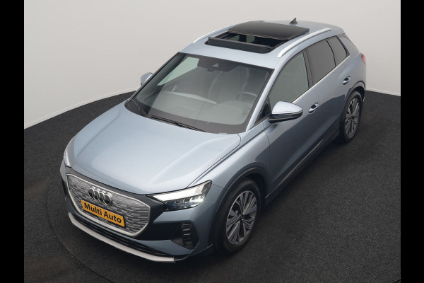 Audi Q4 e-tron 45 Quattro S Line 82 kWh 265pk Dealer O.H. | Trekhaak Af Fabriek | Panodak | Adaptive Cruise | Camera | Sportstoelen Memory & Verwarmd | Sfeerverlichting | Keyless | Navigatie | DAB |