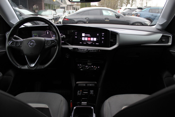 Opel Mokka-e Elegance 50-kWh 11kw bl. / SoH 92,4% / Trekhaak / Camera / Navigatie / CarPlay / 17'' / DAB / Cruise Control