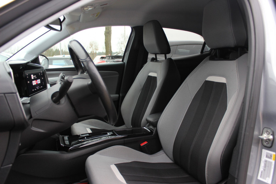 Opel Mokka-e Elegance 50-kWh 11kw bl. / SoH 92,4% / Trekhaak / Camera / Navigatie / CarPlay / 17'' / DAB / Cruise Control