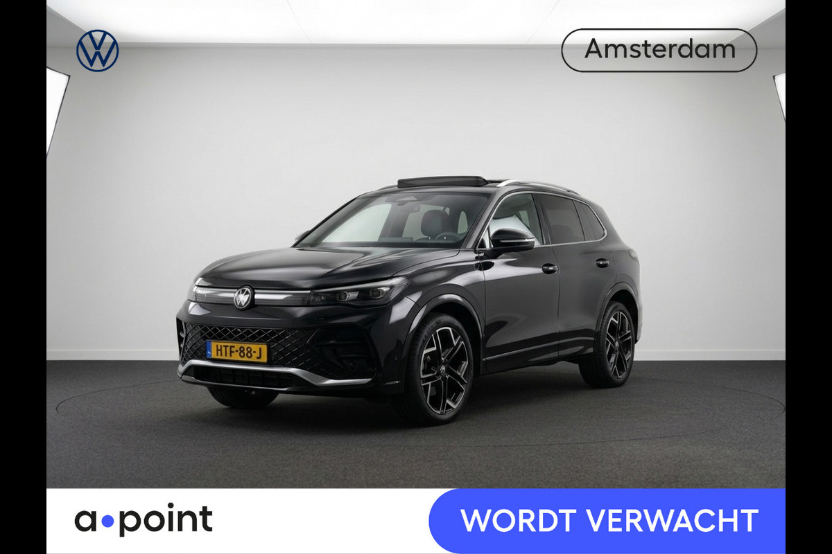 Volkswagen Tiguan 1.5 eHybrid R-Line Edition 204 pk Automaat (DSG) | Verlengde garantie | Navigatie | Panoramadak | Parkeersensoren (Park assist) | Achteruitrijcamera | Stoelverwarming v/a | R-Line |