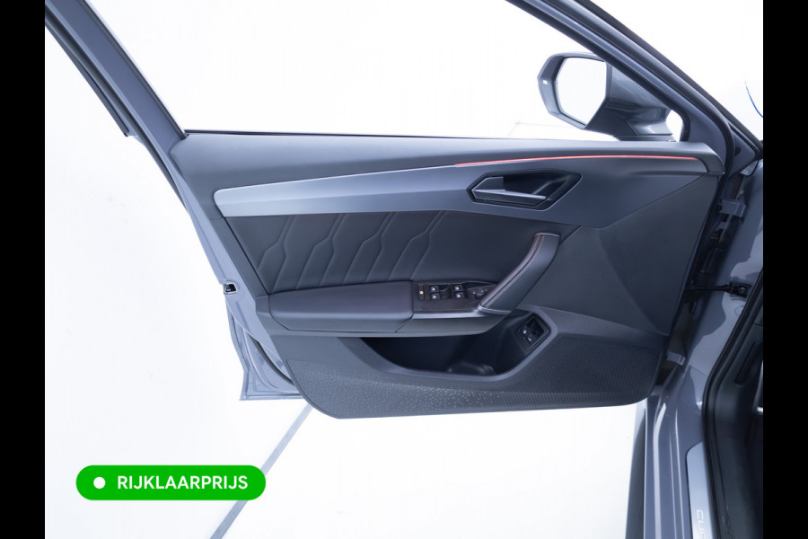 CUPRA Leon Sportstourer 1.4 e-Hybrid VZ Performance | Pano dak | Elec. klep | Stoel- & stuurverw. | Travel assist | Camera | PDC V+A | DAB, Draadloze tel. alder, Sfeerverlichting