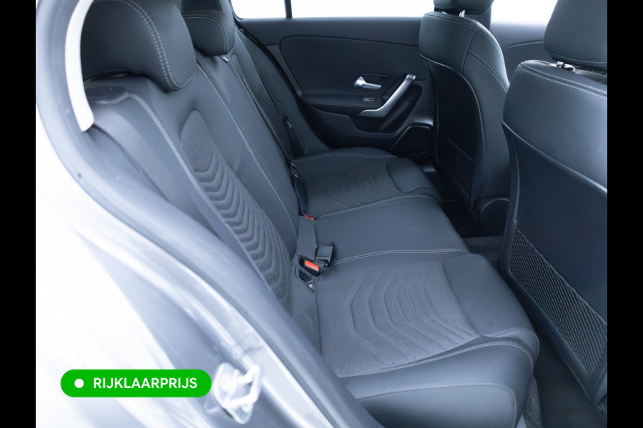 Mercedes-Benz A-Klasse 250 e Business Solution Luxury 218 PK | Adaptieve Cruise | Stoel- & Stuurverwarming | Camara | Navigatie | App. connect | Climate control | Automatisch inparkeren