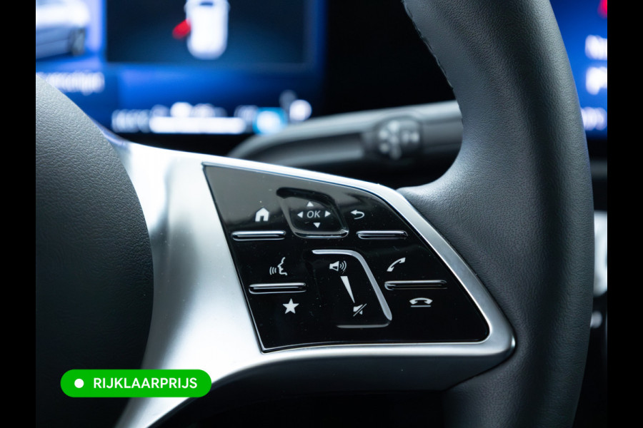 Mercedes-Benz A-Klasse 250 e Business Solution Luxury 218 PK | Adaptieve Cruise | Stoel- & Stuurverwarming | Camara | Navigatie | App. connect | Climate control | Automatisch inparkeren