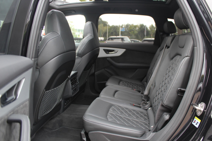 Audi Q7 60 TFSI e quattro Pro Line S Competition / Trekhaak / Panoramadak / 360Camera / Head-up / Softclose / Laser LED / Luchtvering / 22'' / B&O / RS Seats / Keyless / Stuur+Stoelverwarming / Dodehoek / DAB / ACC