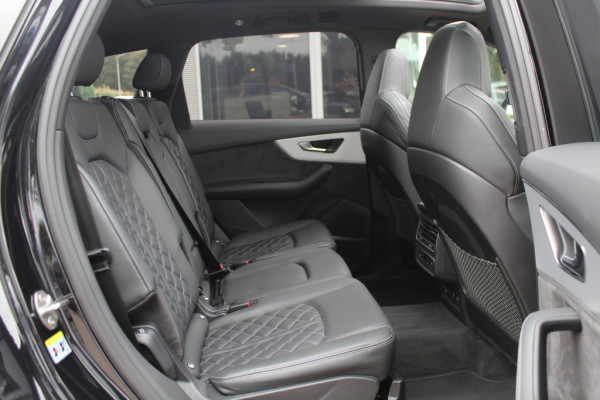 Audi Q7 60 TFSI e quattro Pro Line S Competition / Trekhaak / Panoramadak / 360Camera / Head-up / Softclose / Laser LED / Luchtvering / 22'' / B&O / RS Seats / Keyless / Stuur+Stoelverwarming / Dodehoek / DAB / ACC