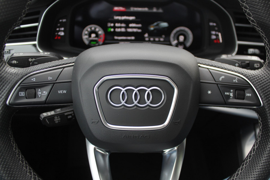 Audi Q7 60 TFSI e quattro Pro Line S Competition / Trekhaak / Panoramadak / 360Camera / Head-up / Softclose / Laser LED / Luchtvering / 22'' / B&O / RS Seats / Keyless / Stuur+Stoelverwarming / Dodehoek / DAB / ACC