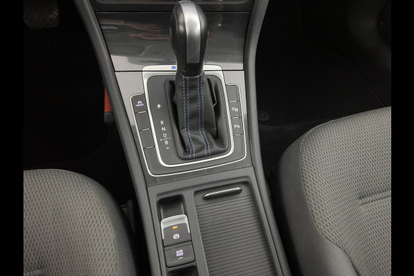 Volkswagen e-Golf e-Golf * FULL-LED | NAVI-FULLMAP | KEYLESS | AMBIENT-LIGHT | ECC |  PDC | 16''ALU*