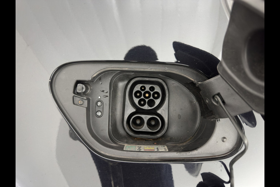 Volkswagen e-Golf e-Golf * FULL-LED | NAVI-FULLMAP | KEYLESS | AMBIENT-LIGHT | ECC |  PDC | 16''ALU*