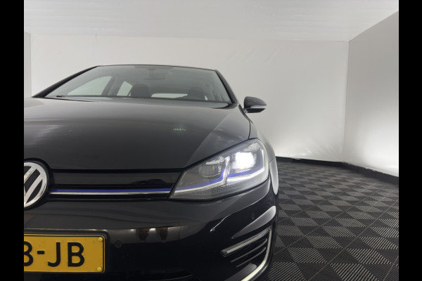 Volkswagen e-Golf e-Golf * FULL-LED | NAVI-FULLMAP | KEYLESS | AMBIENT-LIGHT | ECC |  PDC | 16''ALU*
