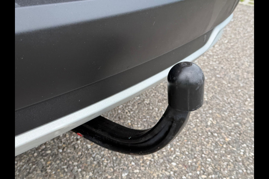 Opel Grandland X 1.2 Turbo Ultimate, 31000 km, achteruitrijcamera, trekhaak, navigatie, 1/2 leder, nieuwstaat