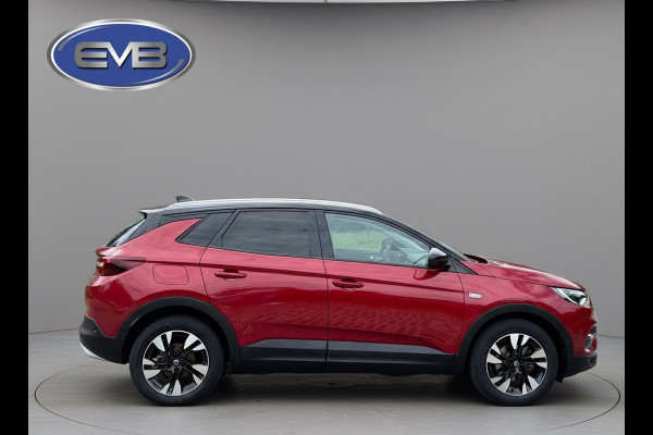 Opel Grandland X 1.2 Turbo Ultimate, 31000 km, achteruitrijcamera, trekhaak, navigatie, 1/2 leder, nieuwstaat