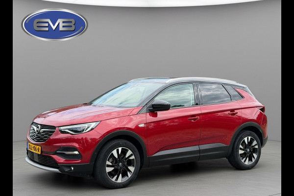 Opel Grandland X 1.2 Turbo Ultimate, 31000 km, achteruitrijcamera, trekhaak, navigatie, 1/2 leder, nieuwstaat