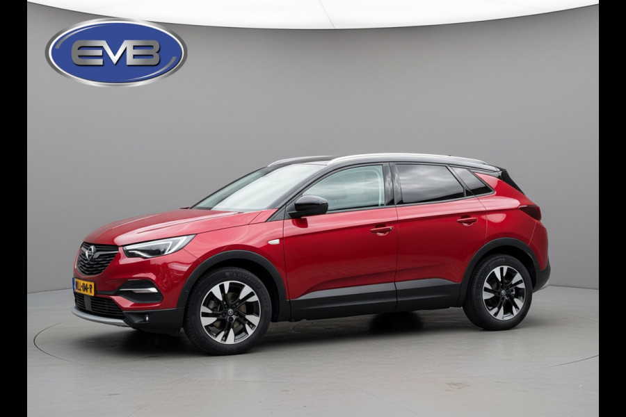 Opel Grandland X 1.2 Turbo Ultimate, 31000 km, achteruitrijcamera, trekhaak, navigatie, 1/2 leder, nieuwstaat