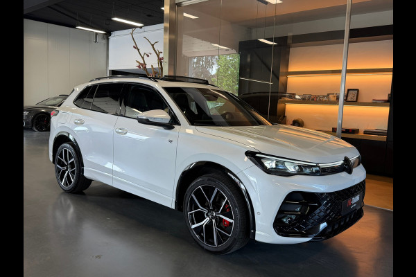 Volkswagen Tiguan 1.5 eTSI R-Line Pano 360Cam. Elec.Trekhaak