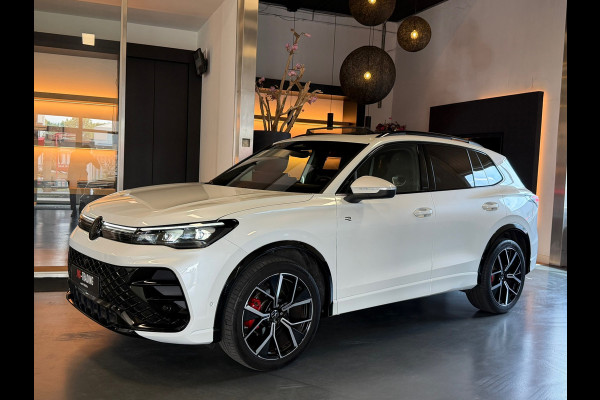Volkswagen Tiguan 1.5 eTSI R-Line Pano 360Cam. Elec.Trekhaak