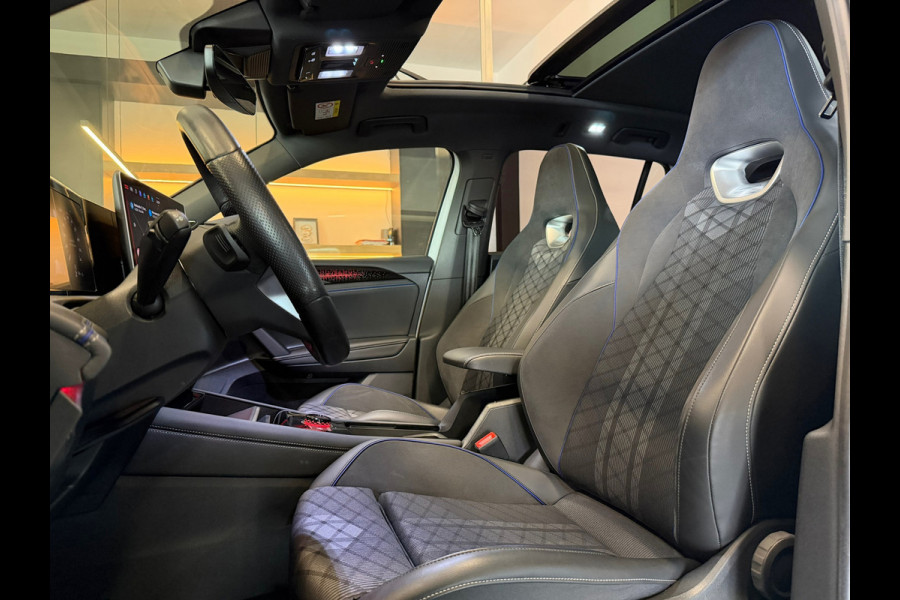 Volkswagen Tiguan 1.5 eTSI R-Line Pano 360Cam. Elec.Trekhaak
