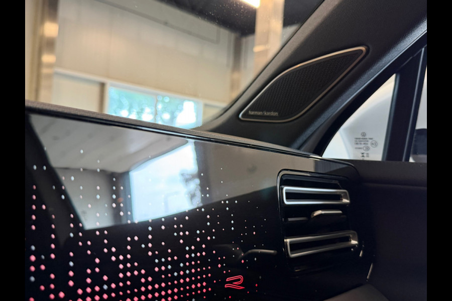 Volkswagen Tiguan 1.5 eTSI R-Line Pano 360Cam. Elec.Trekhaak