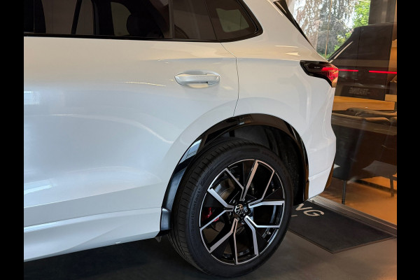 Volkswagen Tiguan 1.5 eTSI R-Line Pano 360Cam. Elec.Trekhaak