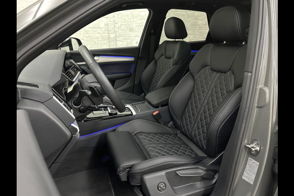 Audi Q5 55 367pk Competition #RS-Leder | ACC | Panorama | Lane Assist | 21" | Sfeerverlichting | Camera | Carplay | Stuurwielverwarming | Black Optic | Draadloos laden | Sportstoelen | 91000,= Nw.Pr. | 10-2024 | 23dkm! | Fabr. Garantie.