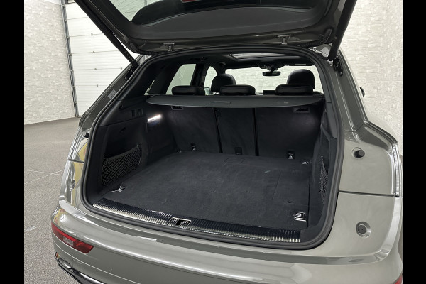 Audi Q5 55 367pk Competition #RS-Leder | ACC | Panorama | Lane Assist | 21" | Sfeerverlichting | Camera | Carplay | Stuurwielverwarming | Black Optic | Draadloos laden | Sportstoelen | 91000,= Nw.Pr. | 10-2024 | 23dkm! | Fabr. Garantie.