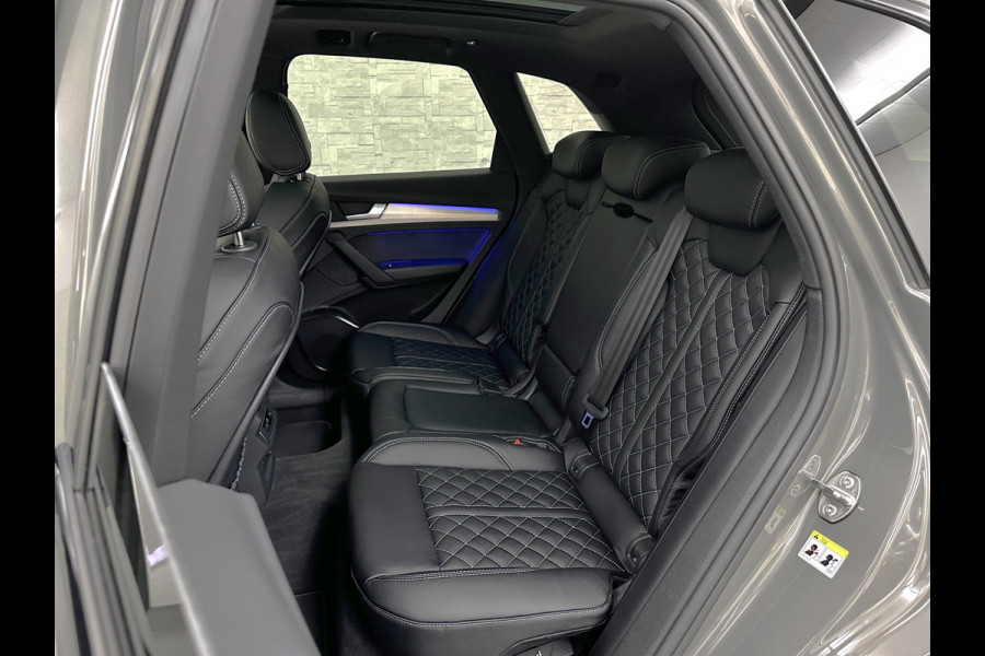 Audi Q5 55 367pk Competition #RS-Leder | ACC | Panorama | Lane Assist | 21" | Sfeerverlichting | Camera | Carplay | Stuurwielverwarming | Black Optic | Draadloos laden | Sportstoelen | 91000,= Nw.Pr. | 10-2024 | 23dkm! | Fabr. Garantie.