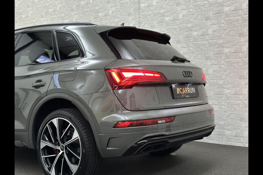 Audi Q5 55 367pk Competition #RS-Leder | ACC | Panorama | Lane Assist | 21" | Sfeerverlichting | Camera | Carplay | Stuurwielverwarming | Black Optic | Draadloos laden | Sportstoelen | 91000,= Nw.Pr. | 10-2024 | 23dkm! | Fabr. Garantie.