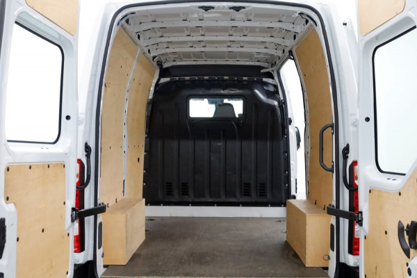 Renault Master T35 2.3 dCi 135pk L1H2 Comfort Airco/Camera/Carplay 01-2022