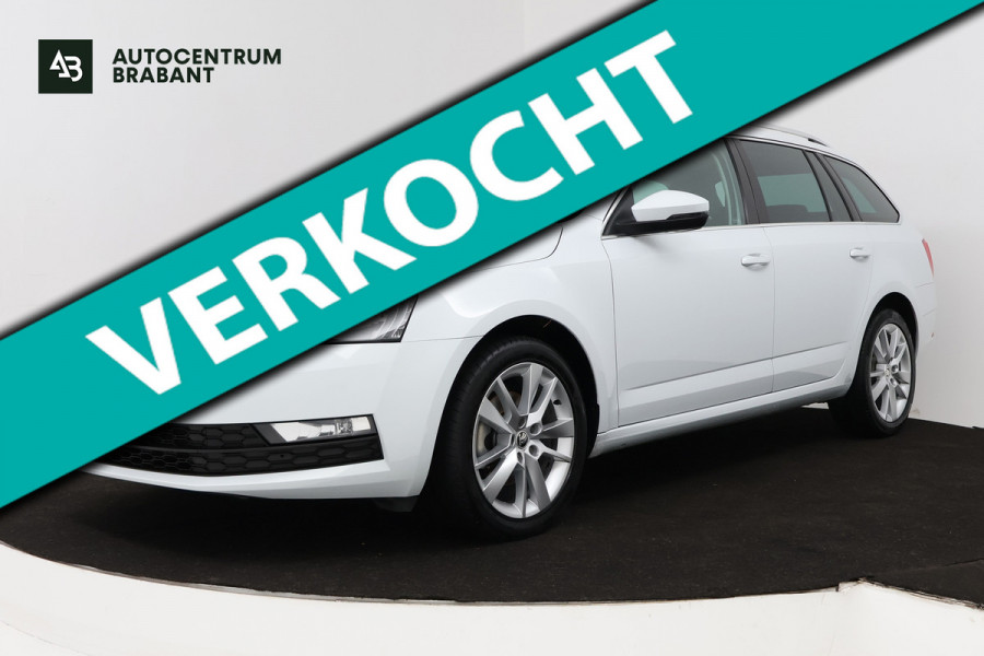 Škoda Octavia Combi 1.5 TSI Greentech Business Edition (STOELVERWARMING, AUTOMAAT, NAVIGATIE, CARPLAY, CRUISE, PARKEERSENSOREN)