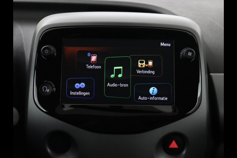 Toyota Aygo 1.0 VVT-i x-joy | Carplay | Camera | Cruise control | Climate control | Bluetooth | DAB