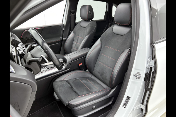 Mercedes-Benz B-Klasse 250 e AMG Plug-In Hybride AMG Line | Panoramadak | Multispaaks velgen | Memory Pakket | Trekhaak Inclusief 24 maanden MB Certified garantie voor Europa.