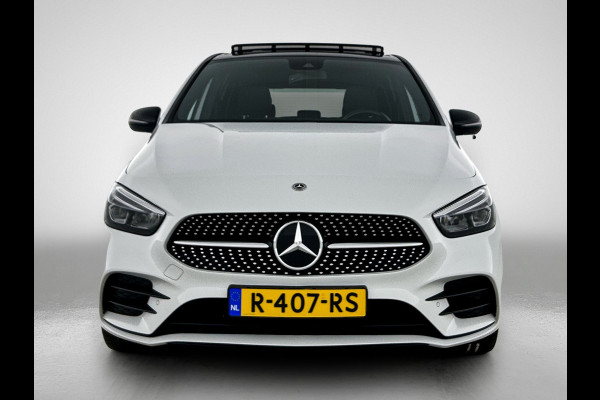 Mercedes-Benz B-Klasse 250 e AMG Plug-In Hybride AMG Line | Panoramadak | Multispaaks velgen | Memory Pakket | Trekhaak Inclusief 24 maanden MB Certified garantie voor Europa.