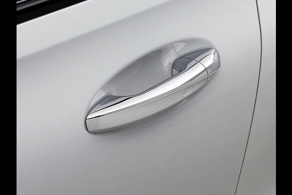 Mercedes-Benz B-Klasse 250 e AMG Plug-In Hybride AMG Line | Panoramadak | Multispaaks velgen | Memory Pakket | Trekhaak Inclusief 24 maanden MB Certified garantie voor Europa.