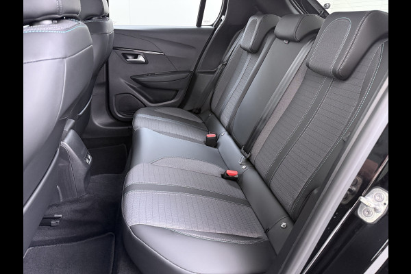 Peugeot e-208 EV Allure Pack 50kWh SOH 89% Stoelverwarming 3D-Navi 360°Camera Apple Carplay Android Auto Keyless Lmv Privacy Glas Led Bluetooth Isofix DAB+ Rijstrooksensor
