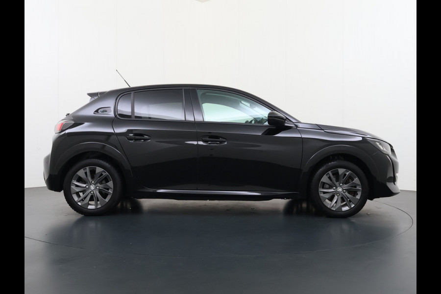 Peugeot e-208 EV Allure Pack 50kWh SOH 89% Stoelverwarming 3D-Navi 360°Camera Apple Carplay Android Auto Keyless Lmv Privacy Glas Led Bluetooth Isofix DAB+ Rijstrooksensor