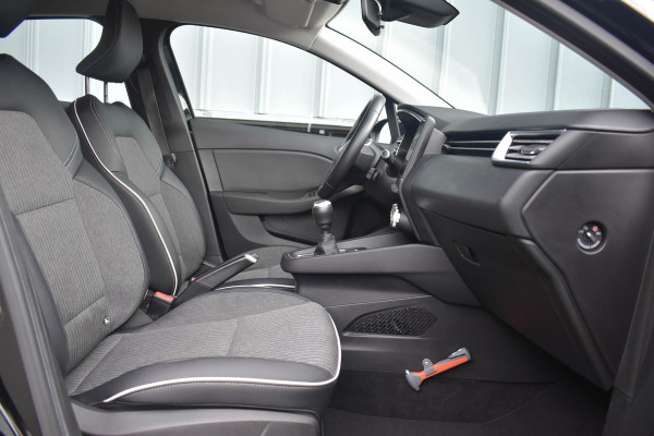 Renault Clio 1.0 TCe Intens FACELIFT | Carplay | PDC | Lane Assist | Half Leder