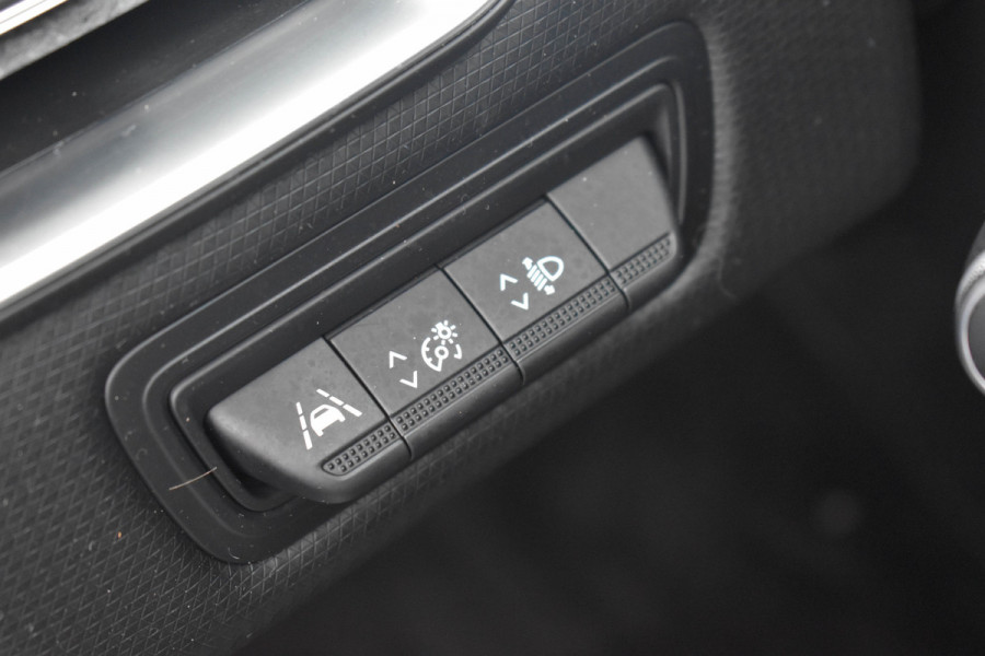 Renault Clio 1.0 TCe Intens FACELIFT | Carplay | PDC | Lane Assist | Half Leder