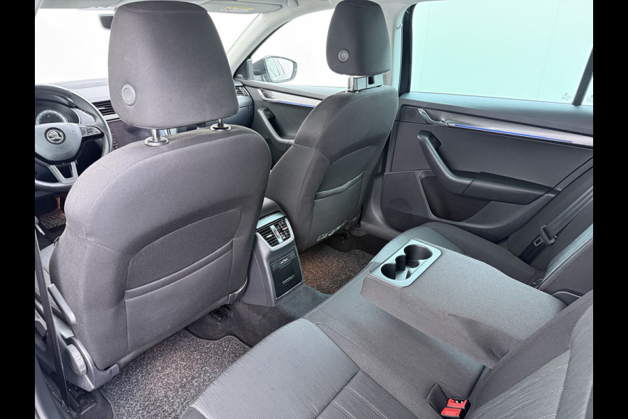 Škoda Octavia Combi 1.0TSI 116PK Stoelverwarming Elek.Achterklep Keyless Canton®-Soundsysteem Navi Ecc Apple Carplay Android Auto Cruise Contr Lmv 17" Bluetooth Isofix Led Multi-display colour DAB WiFi