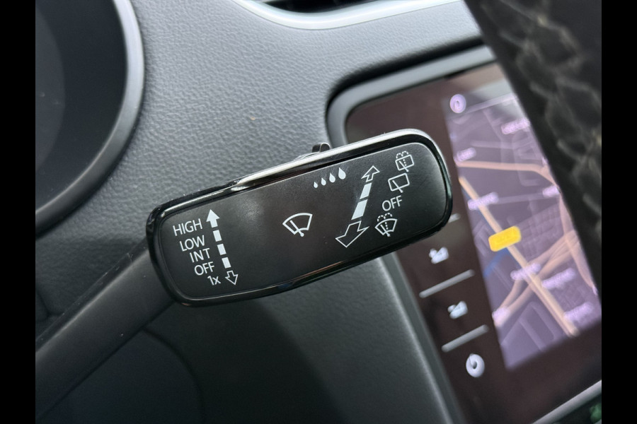Škoda Octavia Combi 1.0TSI 116PK Stoelverwarming Elek.Achterklep Keyless Canton®-Soundsysteem Navi Ecc Apple Carplay Android Auto Cruise Contr Lmv 17" Bluetooth Isofix Led Multi-display colour DAB WiFi