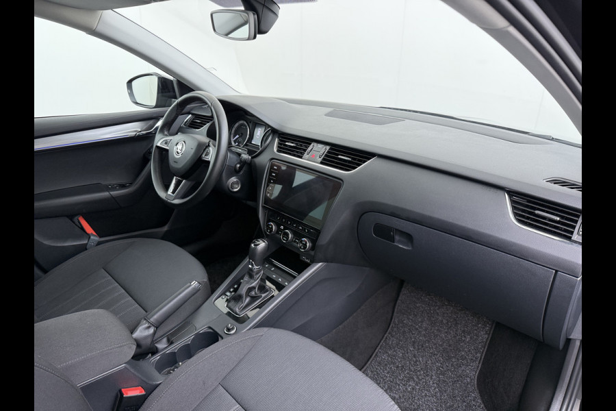 Škoda Octavia Combi 1.0TSI 116PK Stoelverwarming Elek.Achterklep Keyless Canton®-Soundsysteem Navi Ecc Apple Carplay Android Auto Cruise Contr Lmv 17" Bluetooth Isofix Led Multi-display colour DAB WiFi