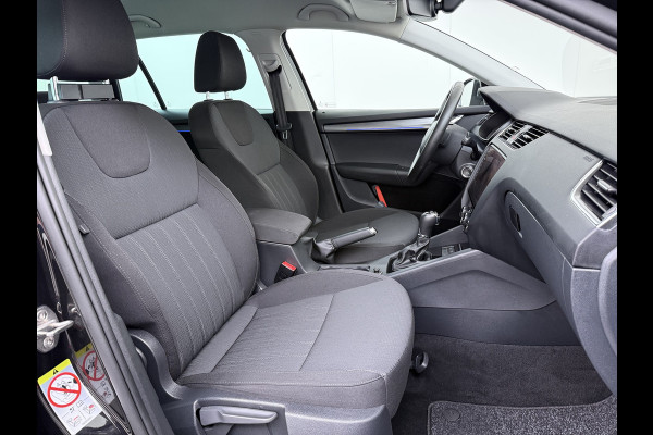 Škoda Octavia Combi 1.0TSI 116PK Stoelverwarming Elek.Achterklep Keyless Canton®-Soundsysteem Navi Ecc Apple Carplay Android Auto Cruise Contr Lmv 17" Bluetooth Isofix Led Multi-display colour DAB WiFi