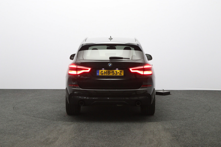 BMW X3 xDrive30e 293 PK High Executive M-Sport PHEV, Leder-Alcantara, Trekhaak, Adap. Cruise Control
