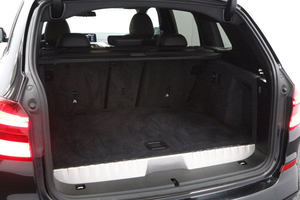 BMW X3 xDrive30e 293 PK High Executive M-Sport PHEV, Leder-Alcantara, Trekhaak, Adap. Cruise Control
