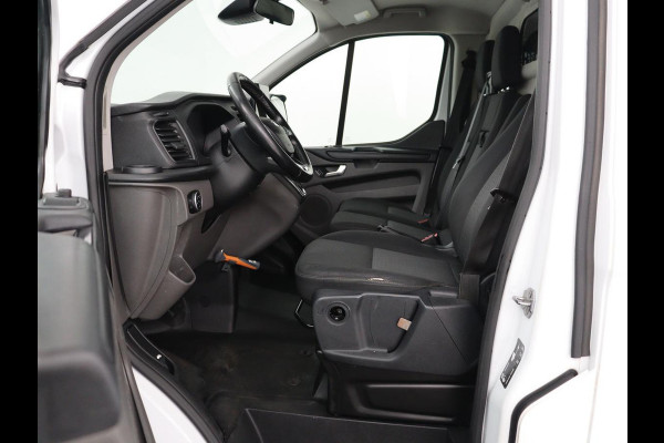 Ford Transit Custom 340 2.0 TDCI L1H2 Trend | 3 zitplaatsen | Stoelverwarming | Voorruitverwarming | Camera | PDC voor/ achter | Full LED |