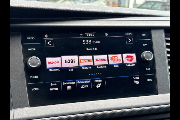Volkswagen Transporter 2.0 TDI L1H1 28 | Led | Trekhaak | Navi | Carplay | Camera