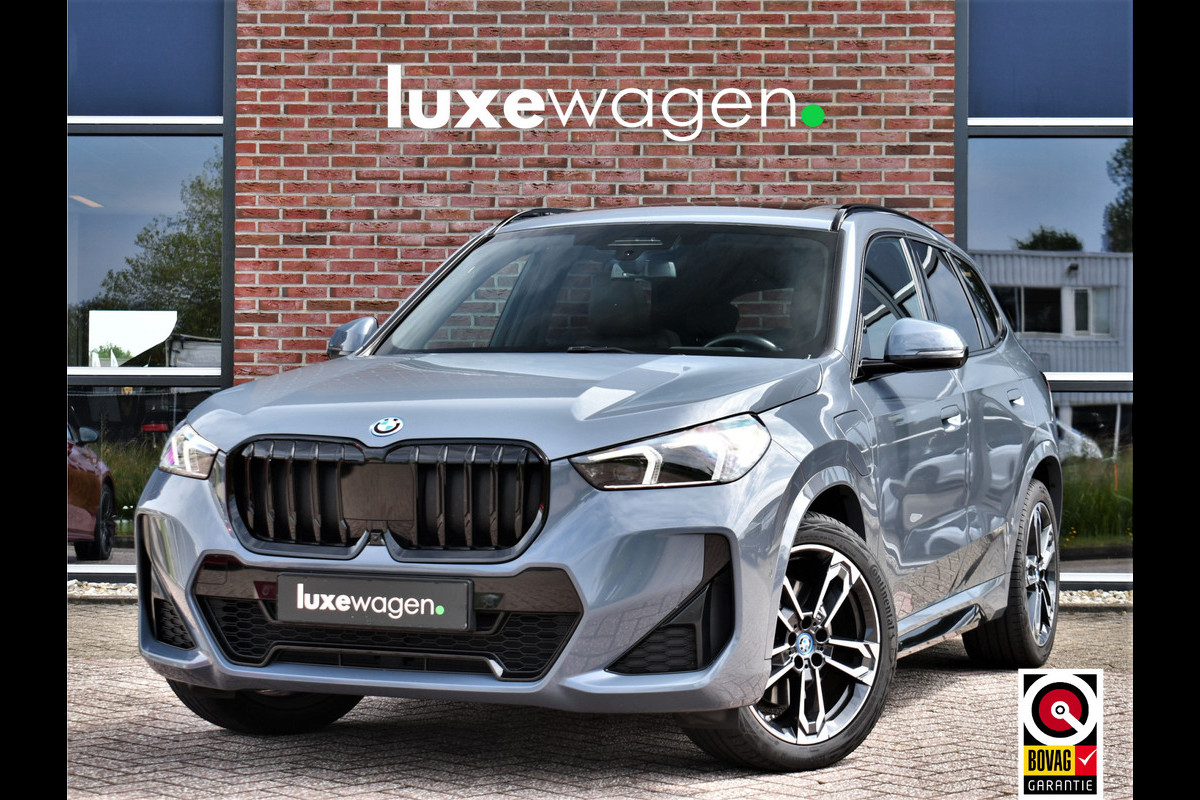 BMW X1 xDrive30e M-Sport Plus Stormbay Pano ACC HUD 360-cam 19inch