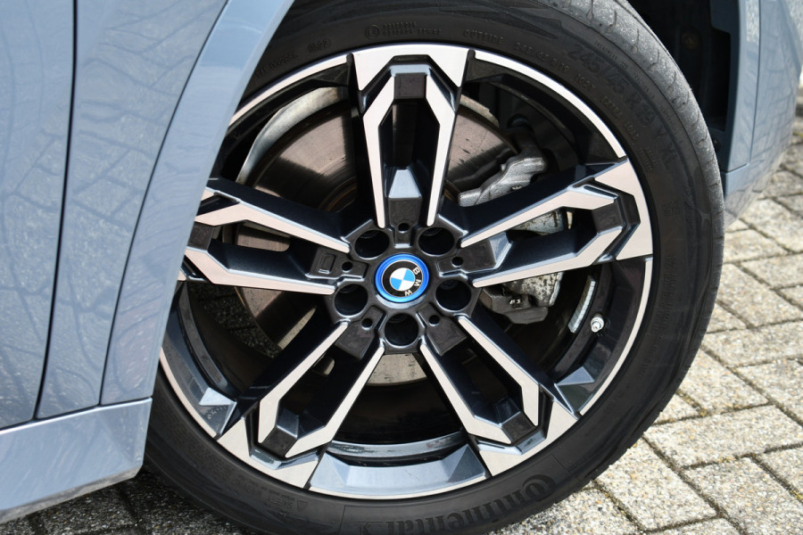 BMW X1 xDrive30e M-Sport Plus Stormbay Pano ACC HUD 360-cam 19inch