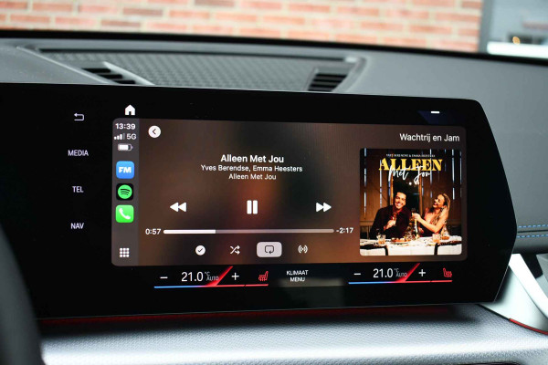 BMW X1 xDrive30e M-Sport Plus Stormbay Pano ACC HUD 360-cam 19inch