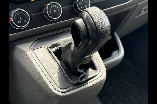 Volkswagen Transporter 2.0 TDI L1H1 28 | Led | Trekhaak | Navi | Carplay | Camera