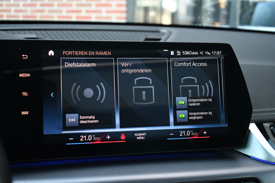 BMW X1 xDrive30e M-Sport Plus Stormbay Pano ACC HUD 360-cam 19inch